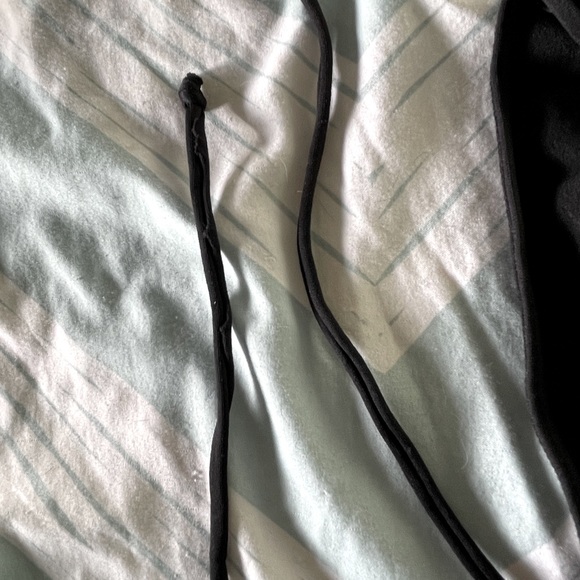 Lulu’s Intrigue Lace-Up Crop Top - Picture 6 of 7